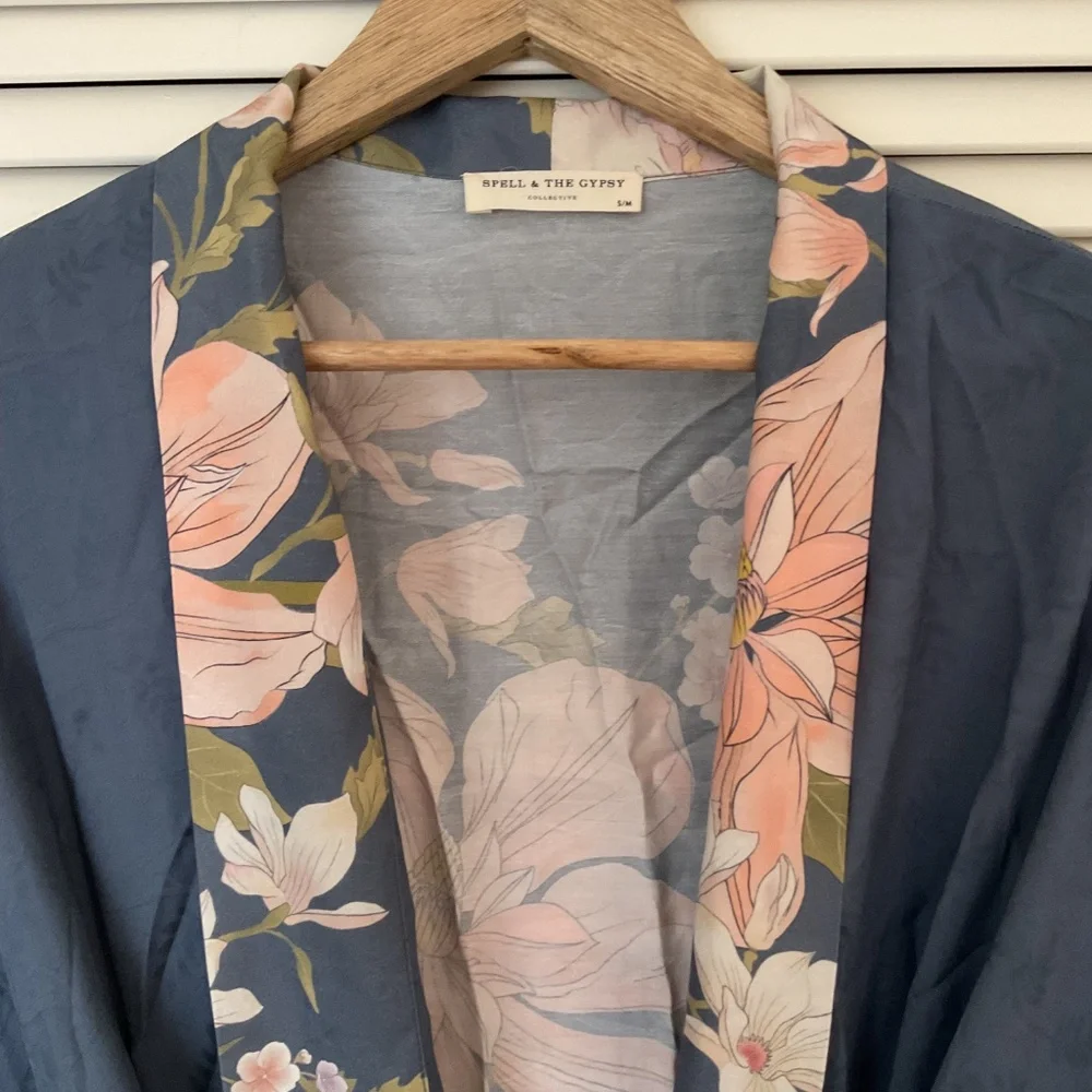 Spell and Gypsy Collective Waterfall Kimono S/ M - Picture 4 of 6